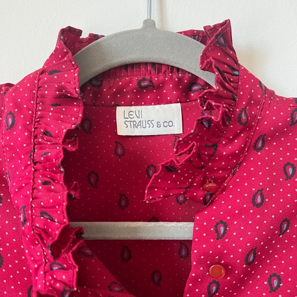 BEAUTIFUL VINTAGE LEVI STRAUS & CO RED RUFFLE BLOUSE WOMENS MEDIUM - Picture 3 of 4